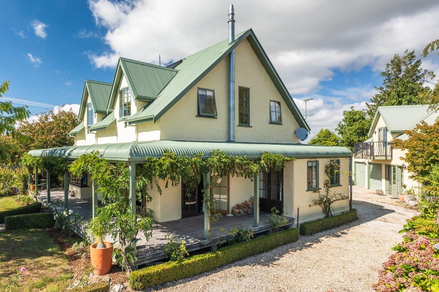 Exterior painting company Nelson Stoke Richmond