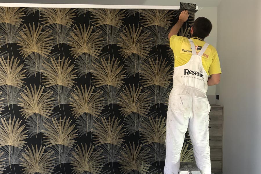 Wallpaper hanging Decorating company Nelson